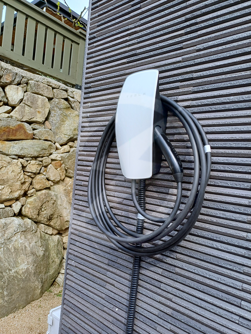 테슬라 월커넥터 EV충전기 설치 공사 시공 사진 9