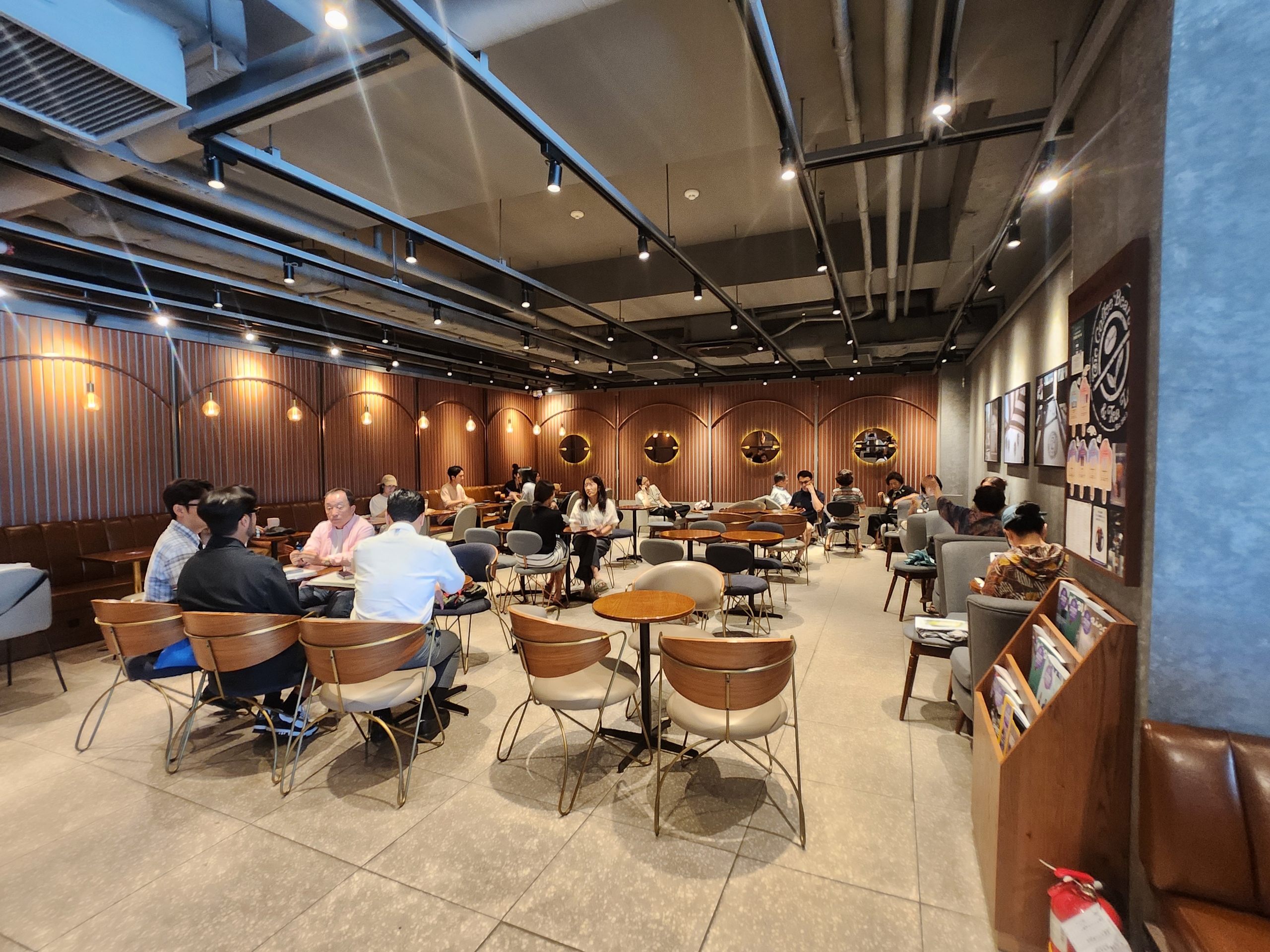 내부 인테리어 전기공사 현장